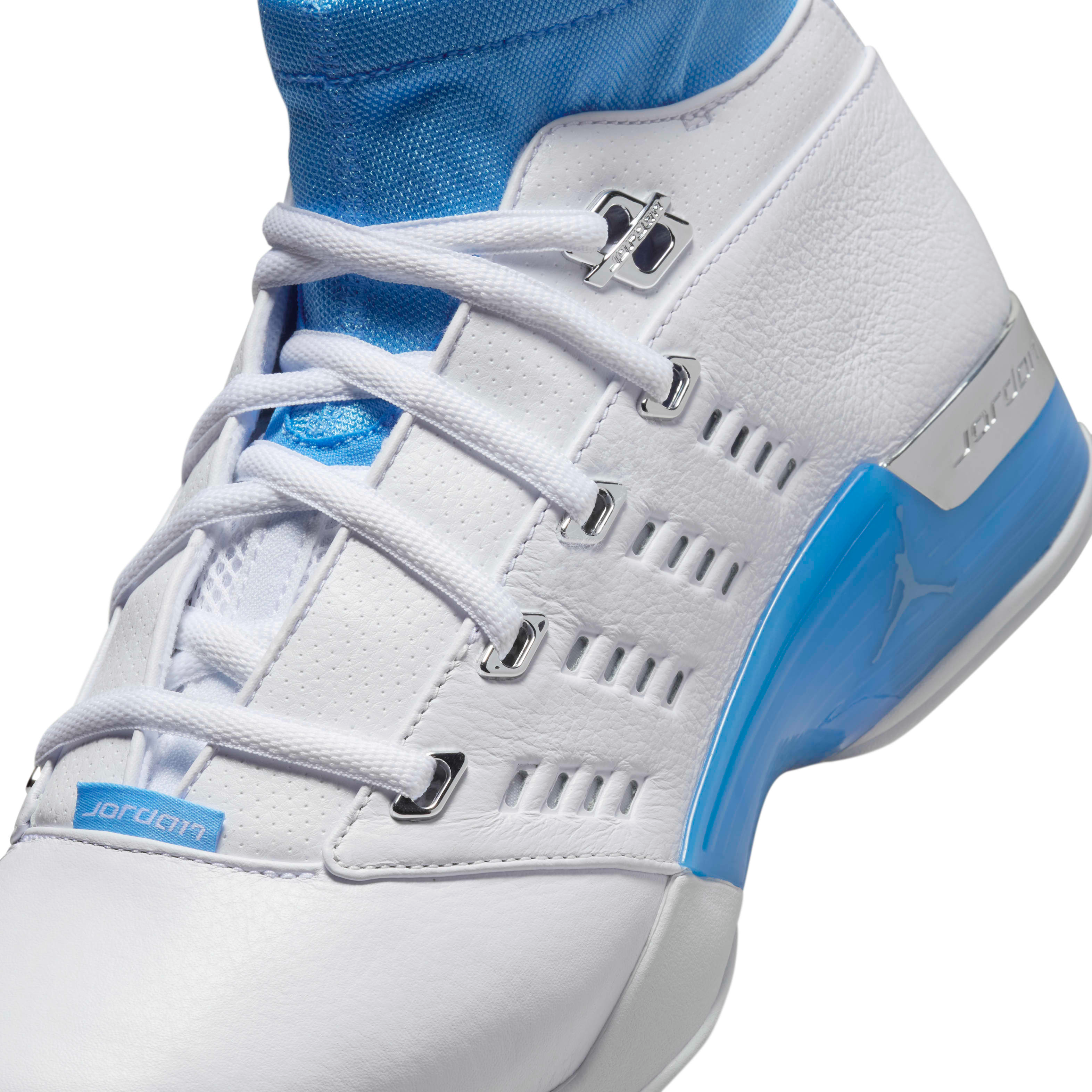 Official Images Air Jordan 17 Low UNC Carolina House of Heat